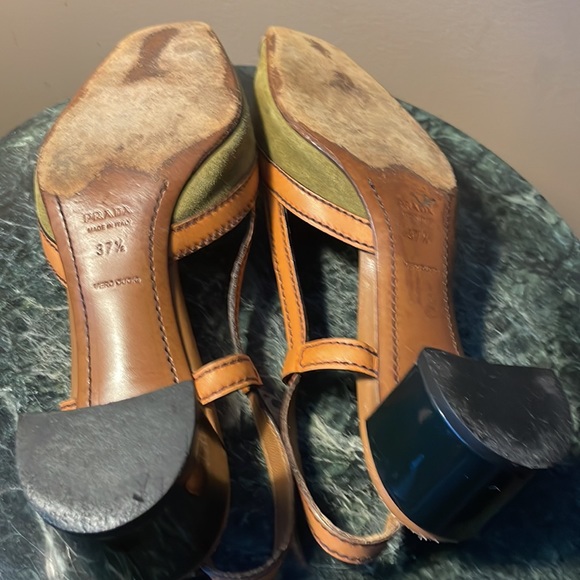 Vintage Prada Sling Back Tan and Olive Size 37 1/2 - Picture 7 of 11